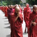 360_monks_burma_0919